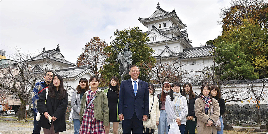 大垣市長と学生のみなさん